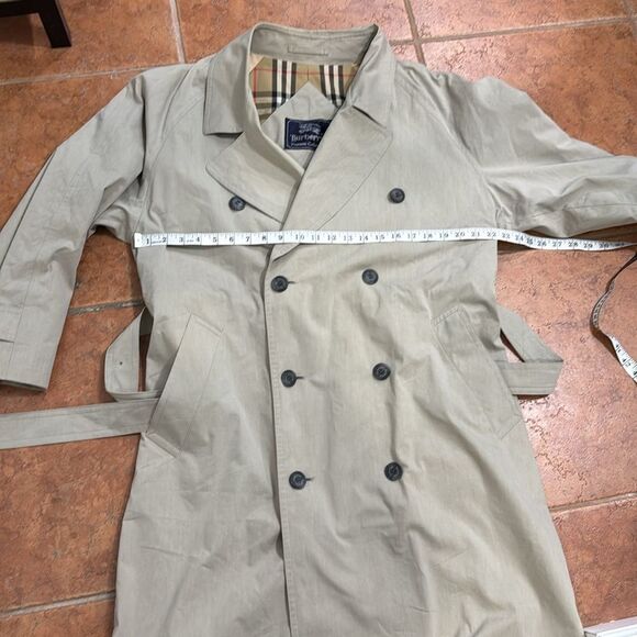 Burberry Tan Trench Coat - Picture 13 of 14
